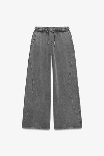 オシャレなだけじゃない！【ZARA】40・50代の相棒！「楽ちんボトムス」