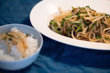 速水もこみち『やみつき・もやしナムル』のレシピを公開！シャキシャキ食感で”ボリューム満点”…最強おつまみに主婦から絶賛の声「パパッとできてもう一品にも」「万能作り置きおかずで良き！」