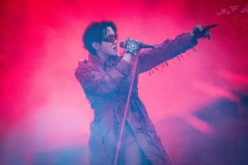 BTS全員がJ-HOPEソロコンサートを応援！SUGAも約10か月ぶりに公の場に姿を現す