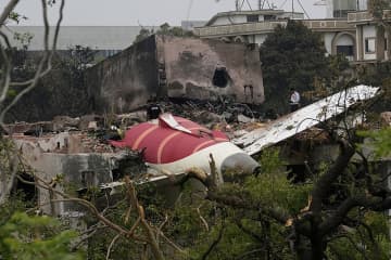 習主席、インドの旅客機墜落事故で英国王チャールズ3世に弔電