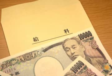 ヤバすぎ…「実家暮らしでなければ餓死してた」帰宅途中で給料袋を盗まれた　ある女性の回想
