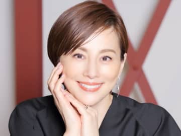 米倉涼子49歳、魅力だだもれの最新投稿にネット驚き「美人すぎて頭が追いつきません」