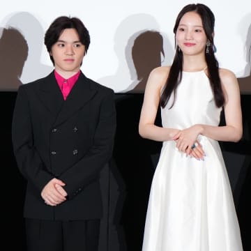「いや美しすぎた」宇野昌磨＆本田真凜が初公開した“息ぴったりアイスダンス”にファン感動！「うっとり」「やばい…永遠に見ちゃう」