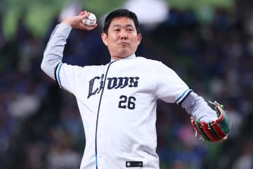 森保監督が“野球場”でW杯優勝を宣言「確信しました」　3度目の始球式でまさかの暴投「めっちゃ悔しい」