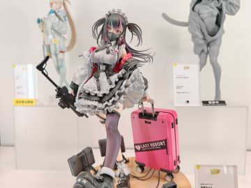 ファット・カンパニーよりイラストレーターが描くオリジナルイラストのフィギュアが多数展示！【#スマイルフェス】「FGO」「ブルアカ」「ユニコーンオーバーロード」などのフィギュアも展示