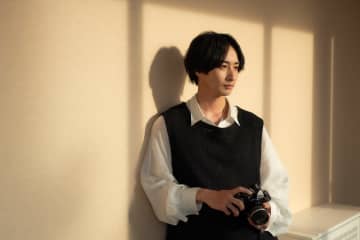 “見る人のそれとはきっと違う”古屋呂敏が見る世界「MY FOCAL LENGTH」（古屋呂敏の焦点距離）