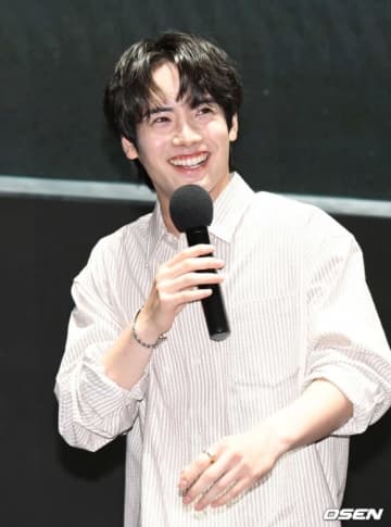 【PHOTO】赤楚衛二が訪韓！日本映画「366日」舞台挨拶に出席