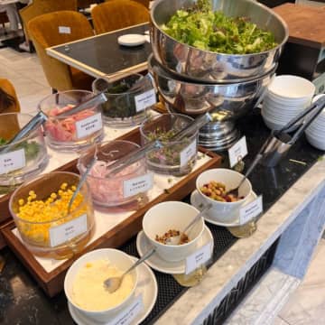 【LE CINQ】浜町でみつけた、ホテルメイドの焼きたてパンビュッフェが楽しめるお店