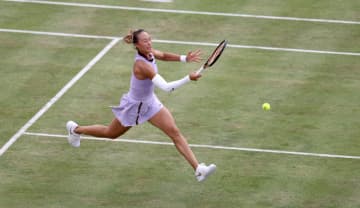 中国の鄭欽文、HSBC選手権女子シングルス準決勝に進出