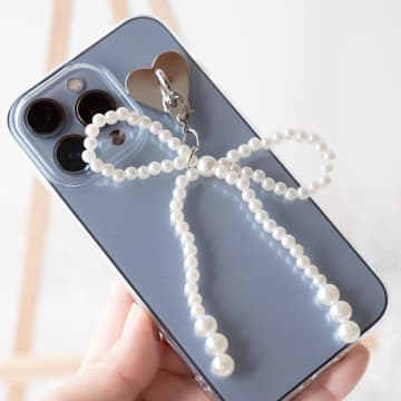 「在庫欠けしてた、、！」【ダイソー】見かけたら即カゴ♡「スマホチャーム」