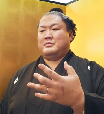 十両輝が挙式披露宴　大の里ら約400人が祝福