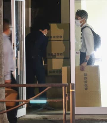 100万円詐取疑い、匿流か　福島県警が男3人逮捕