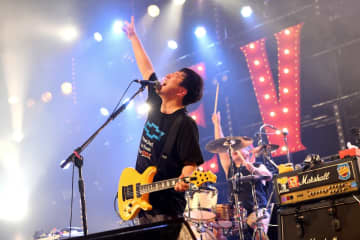 【速レポ】＜SATANIC CARNIVAL＞、OVER ARM THROW「自分達が進んでいることを証明するために」サプライズで新曲披露