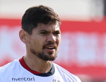 【鹿島 1-1 広島】レオ・セアラ劇的同点ゴール! 鬼木監督は試合後、審判団へ厳しい表情で説明を求める