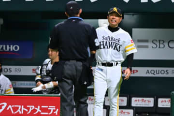 今宮健太は左脇腹痛「しばらく厳しい」　快勝に「きょうは川瀬に尽きる」…小久保監督の試合後問答