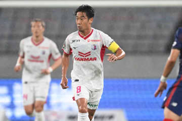 香川真司が判定に苦言「あれはPKですよ、絶対」　倒されるも笛ならず…相手もファールを「認めていた」