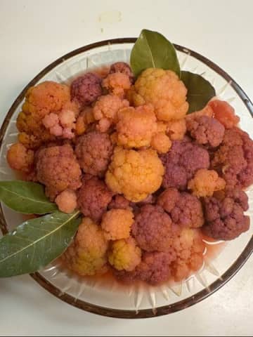 紫陽花みたいな＜カリフラワーのカレーピクルス＞
