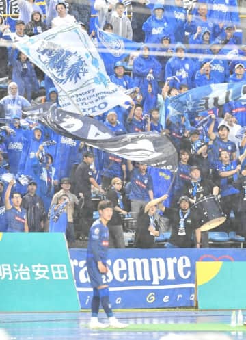 水戸サポーター熱狂　暫定首位　J1昇格、高まる期待　茨城