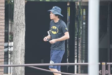 「え…」「かわりましたね」41歳慶應卒『ROOKIES』俳優　NYでの“激変”近影に衝撃広がる