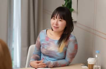 クィアとして自由になれても、愛する人と家族になれない。韓国人作家が語る、LGBTQ+の厳しい現実