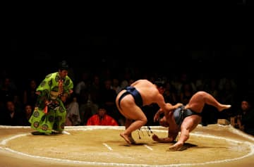 35年ぶりの“英国人力士”誕生なるか？ 「15歳の少年、プロ力士を目指して日本へ」と英BBCが報道