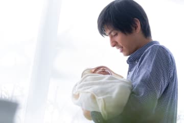 男性の育児休業はどうなっているのか？　企業の平均値を探る【最新調査データ】