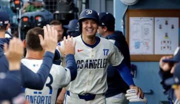 ドジャース、大勝で単独首位に再浮上　大谷翔平が目覚めの24号＆25号　日本人選手初の通算250本塁打達成