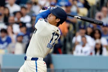 大谷翔平、衝撃の1試合2発　MLB通算250号…ド軍は大勝、10戦ノーアーチから復活