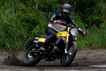 イタリア製バイク「スクランブラー500」はオンもオフもワクワクの1台だった！