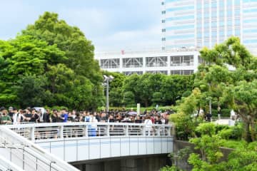 【PHOTO GALLERY】＜SATANIC CARNIVAL 2025＞、会場のホスピタリティに興奮