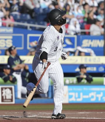 ロ5―4ヤ（15日）　代打角中がサヨナラ犠飛