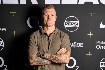 44歳リバプール英雄の“弾丸シュート”炸裂「ワオ！」　現役並みの破壊力が話題「左足のロケット」