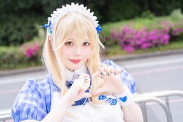 【コスプレ】スイーツはいかがですか？『NIKKE』ティアの甘々カフェ店員姿の可愛さにメロメロ【写真8枚】