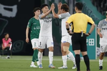 【J１第20節】柏が３発完勝で２位に浮上！ 福岡が待望の10試合ぶり勝利、最下位の横浜FMは３連勝ならず