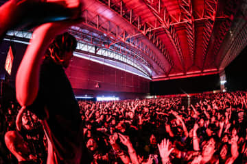 【速レポ】＜SATANIC CARNIVAL＞、キュウソネコカミ、初出演で提示した戦い方「俺たちにしか出来ないステージで、お前たちをぐちゃぐちゃにします」