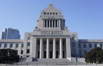 自民の現金給付「反対」54％　コメ増産賛成88％、共同調査