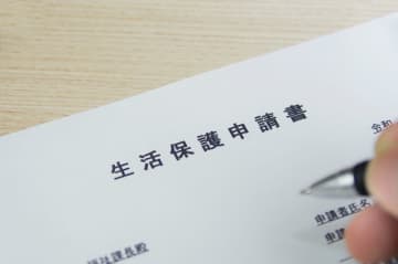 ひろゆき『（生活保護）どんどん増えた方がいい』5年連続で”申請増加”の現状に私見…「取るのが当たり前という空気に…」の持論に対してコメント殺到「そもそも生活保護の基準や方法が違う」「必要な人は申請して認められるべき社会であってほしいが…」