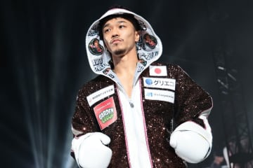 中谷潤人〝グローブタッチ無視〟の真相と試合中に見せた大胆すぎる行動とは…専門家が解説