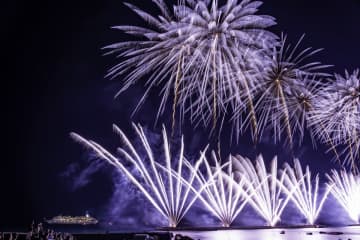 伊豆･伊東市「按針祭 海の花火大会」8/10(日)開催！ 海上で1万発の花火を打ち上げ！ おすすめ鑑賞ポイントや東京からのアクセス方法は？