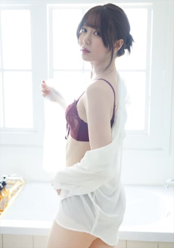 プロ雀士・東城りお、初のフォトエッセイ『Sai:』6月24日発売　撮り下ろしグラビア＆本人提供の過去写真も