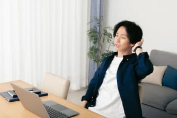 積み立て開始後「ようやくマイナスから脱却」32歳・年収280万円男性のNISA積立1年目