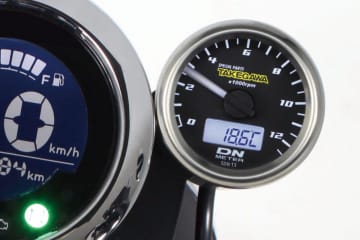 武川製Φ48タコメーター新登場　ダックス125専用ステー＆ハーネス付き