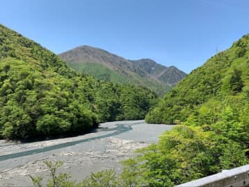 知る人ぞ知る！　南アルプス「穴場の大絶景」 超スリル＆展望スポット「畑薙」 巨大ダム・180ｍ吊橋「現地レポ」