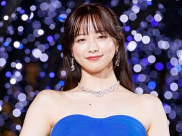 女優、モデルに大活躍の森香澄が30歳！　“あざとかわいい”インスタをチェック