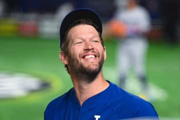ドジャース戦、思わぬ角度から「緊急ニュース」　選手が自ら全米中継で発表、カーショー「妻が5人目を妊娠中」