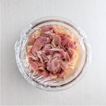 【麦茶×豚こま】「臭みがすっと消えて驚いた！」家族もびっくり、知って得する下処理の新常識！