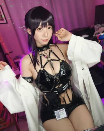 「理性爆発ーーーなんて格好してんだ！」コスプレイヤー・伊織もえ、ミハラコスにファンもん絶「最高のやる気バフ」