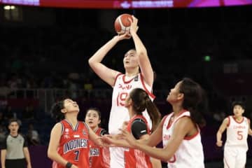 中国女子バスケ「220cm」の超大型18歳に韓国衝撃！「“災厄級”の存在」と嘆きも「無敵じゃない」と指摘した短所とは