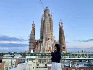 【目の前にサグラダ・ファミリア！コスパ抜群ホテル】絶景テラス付き「Sercotel Rosselló（旧：エア ホテル ロセリョン）」｜スペイン・バルセロナ