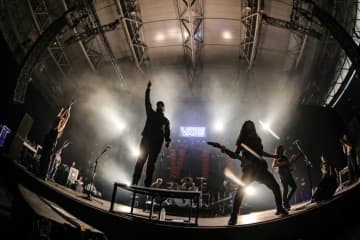 【速レポ】＜SATANIC CARNIVAL＞、Crystal Lake、破格のステージ「これが音楽、これが人生、これがカルチャー！」